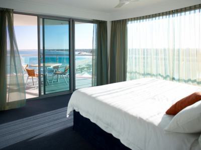 Resort Seashells Mandurah